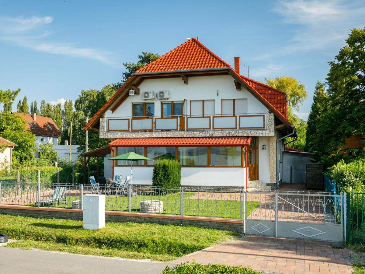 Holiday Home In Fonyod/Balaton 18566 Bagian luar foto